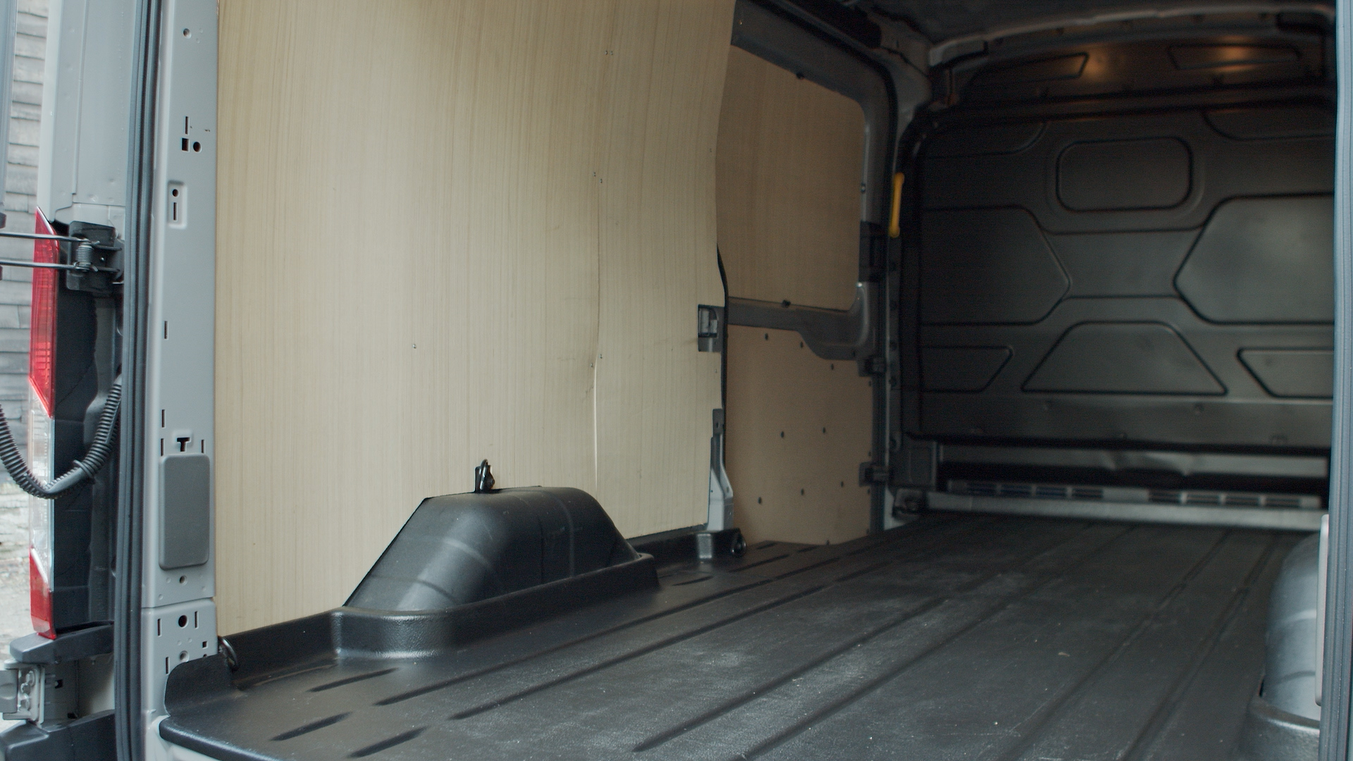 FORD TRANSIT 350 L3 DIESEL FWD 2.0 EcoBlue 165ps H3 Leader Van [DAP]